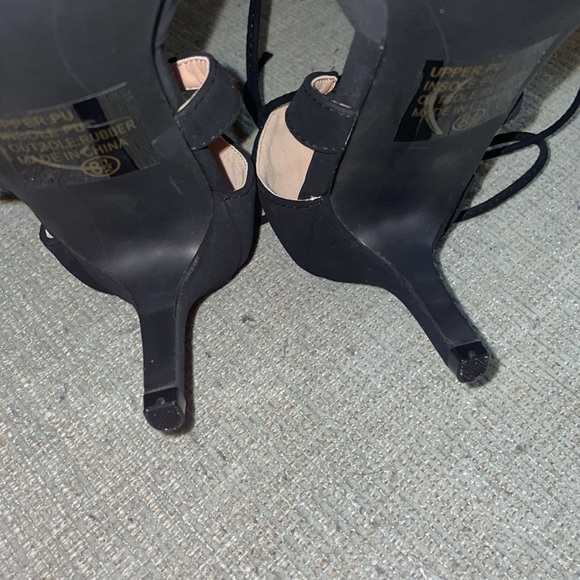 Women Pointy Toe Heels - Picture 5 of 7